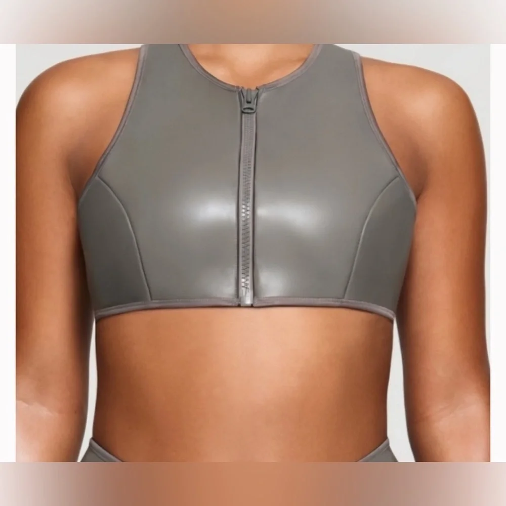 SKIMS NWT Rubberized Scuba Swim High Neck Bikini Top | S | Grey Chalk ✨🔥🔥🔥